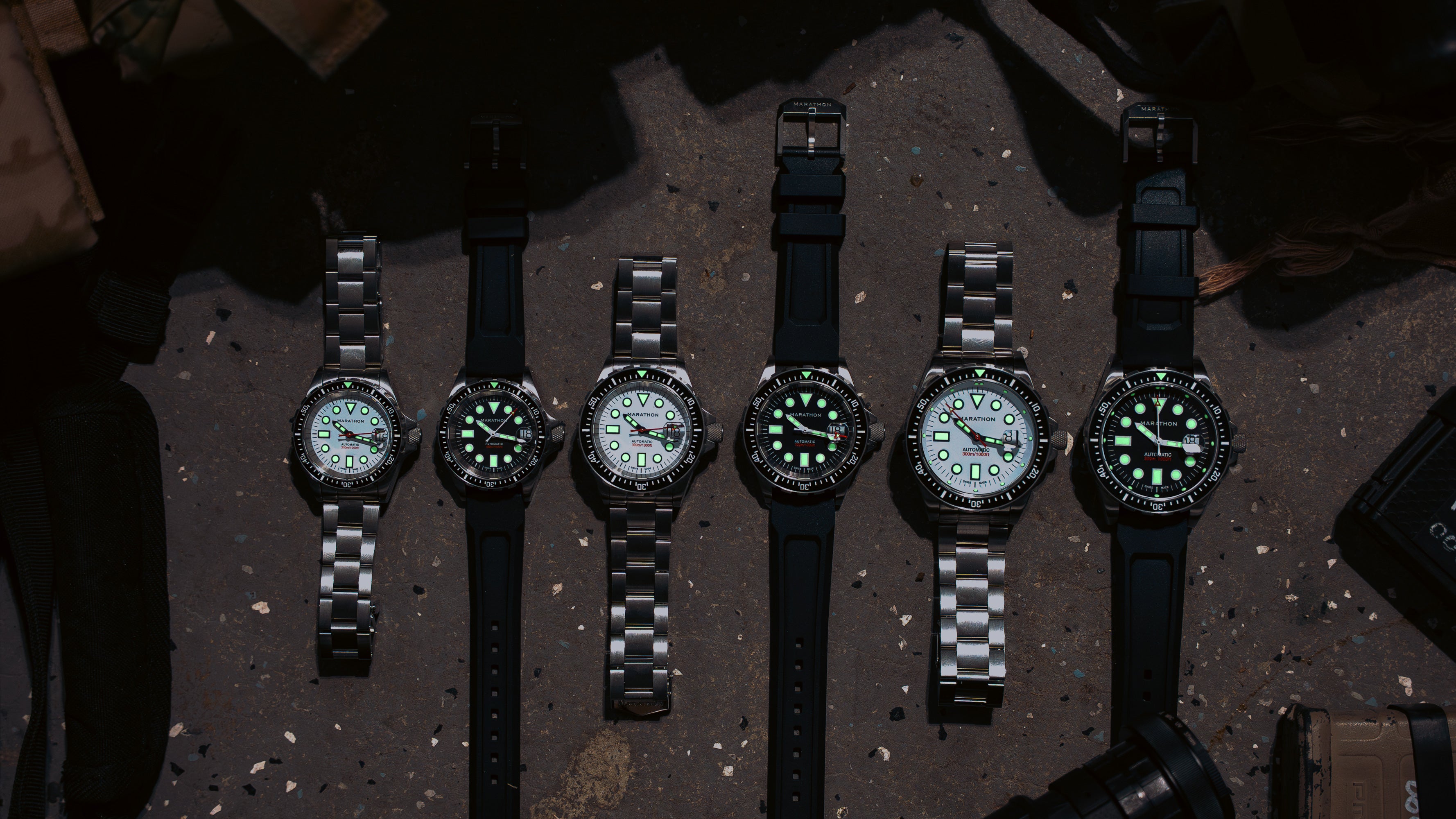 36mm Arctic Original SAR w/ Date with Stainless Steel Bracelet (OSAR-D) image