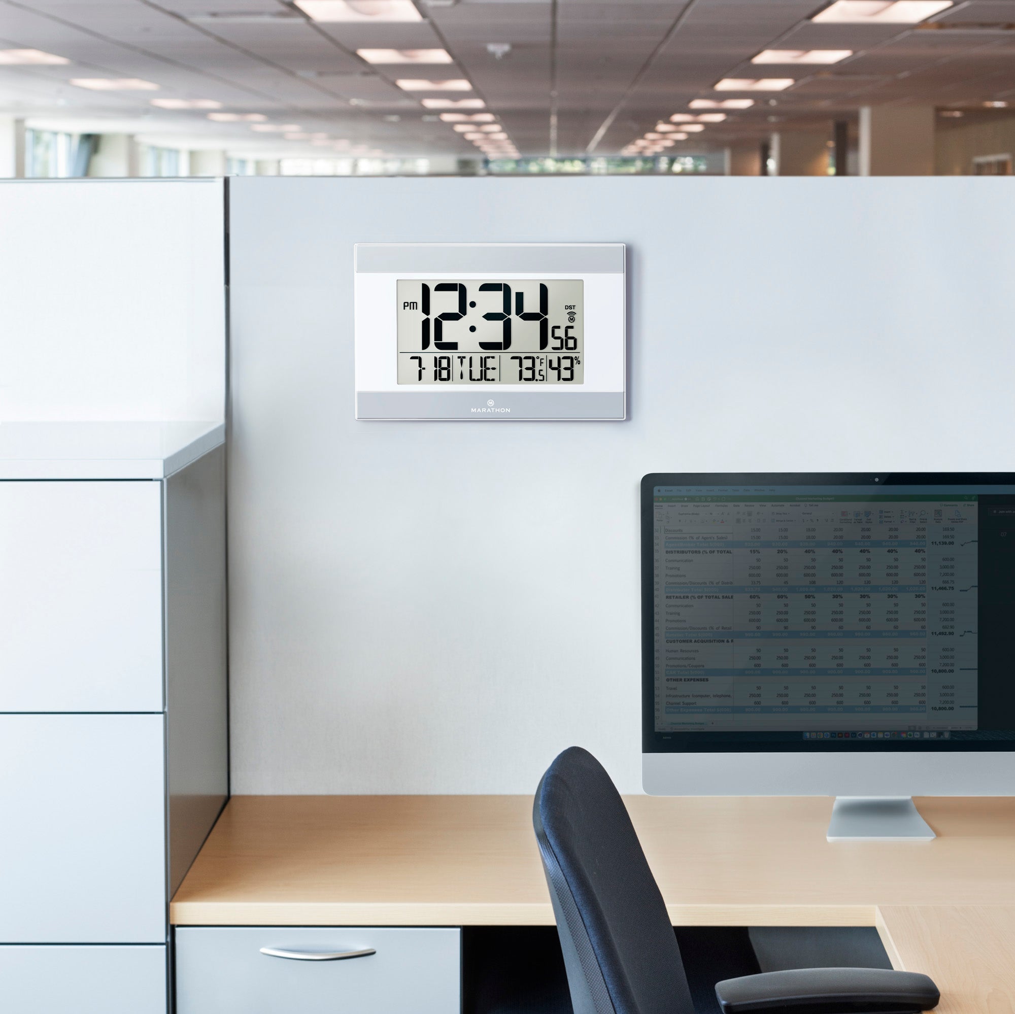 Horloge murale numérique atomique avec rétroéclairage automatique