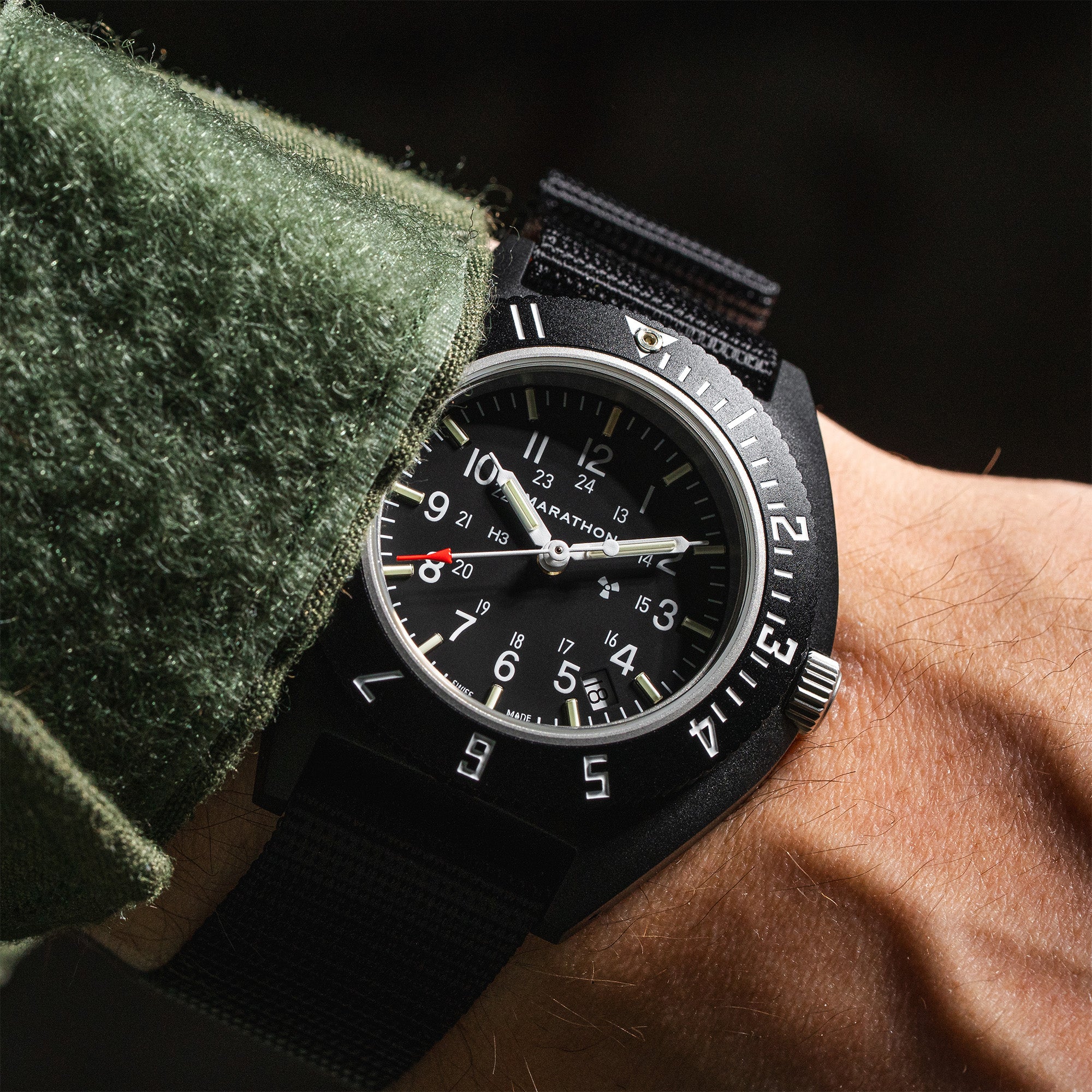 41mm CeraShell Quartz NAV-D on Ballistic Nylon Strap – Marathon Watch