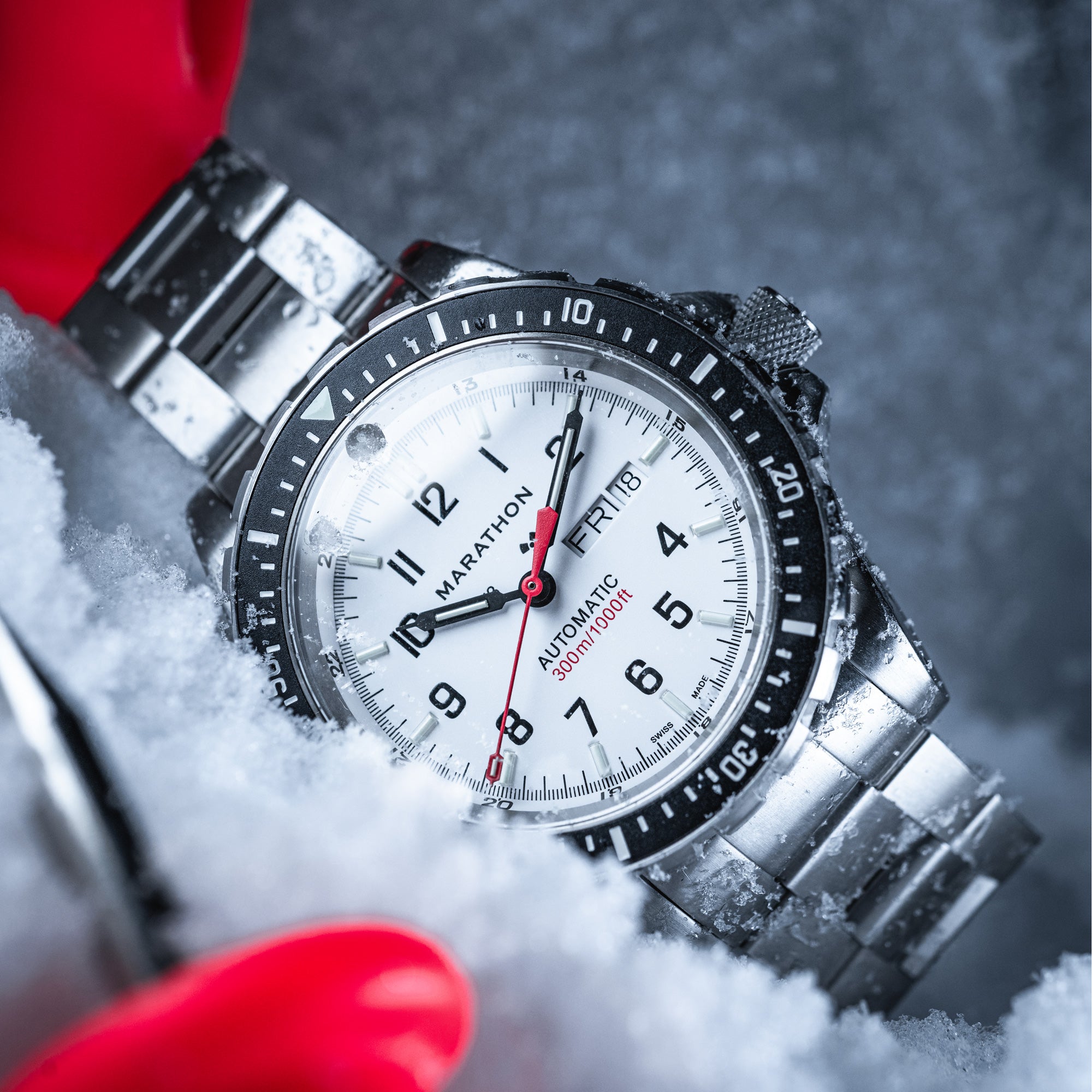 Caja automática Jumbo con día/fecha (JDD) Arctic Edition de 46 mm con brazalete de acero inoxidable image