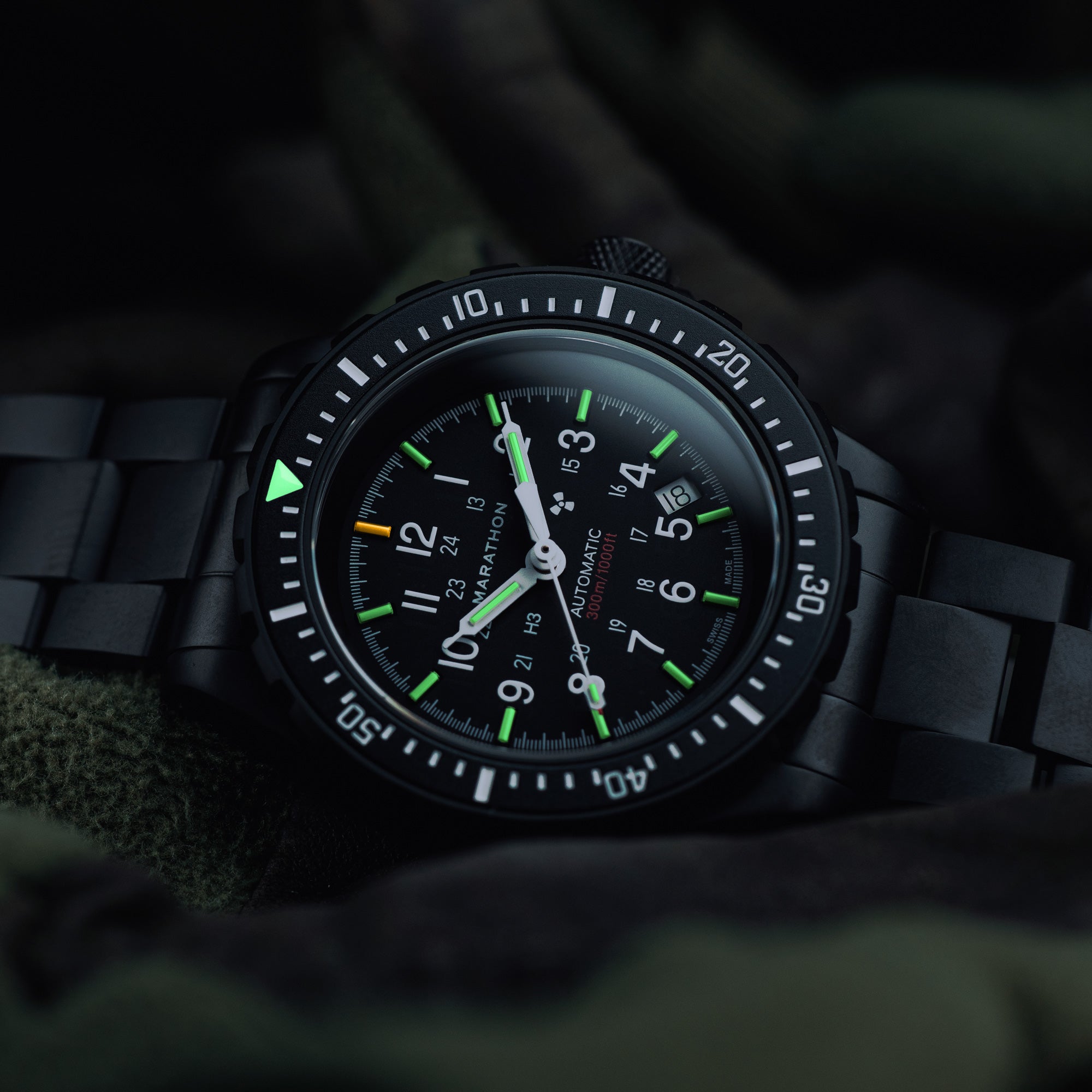 Grande montre automatique de plongée anthracite (GSAR) de 41mm avec bracelet en acier inoxydable image