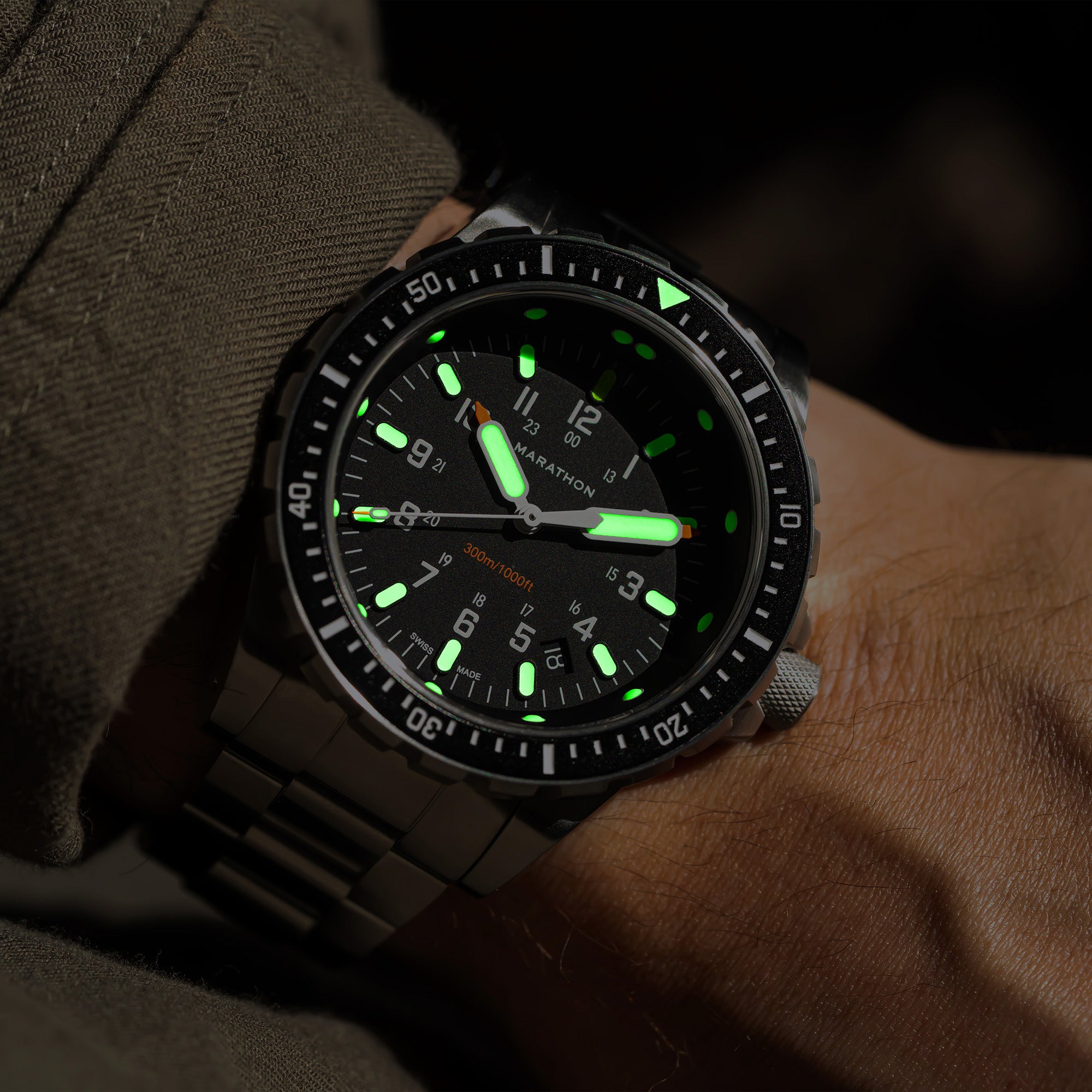 46mm Jumbo Diver's Quartz (JSAR) with Stainless Steel Bracelet