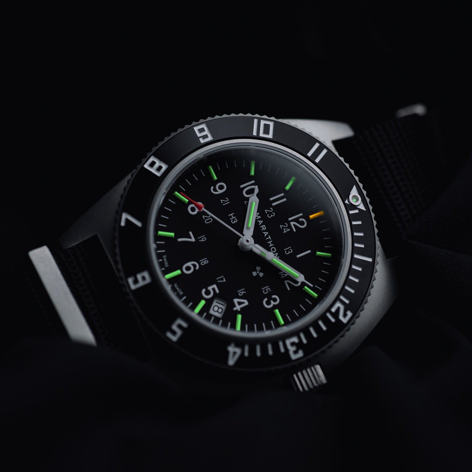 41mm Steel Navigator w/ Date (SSNAV-D) on Nylon DEFSTAN image