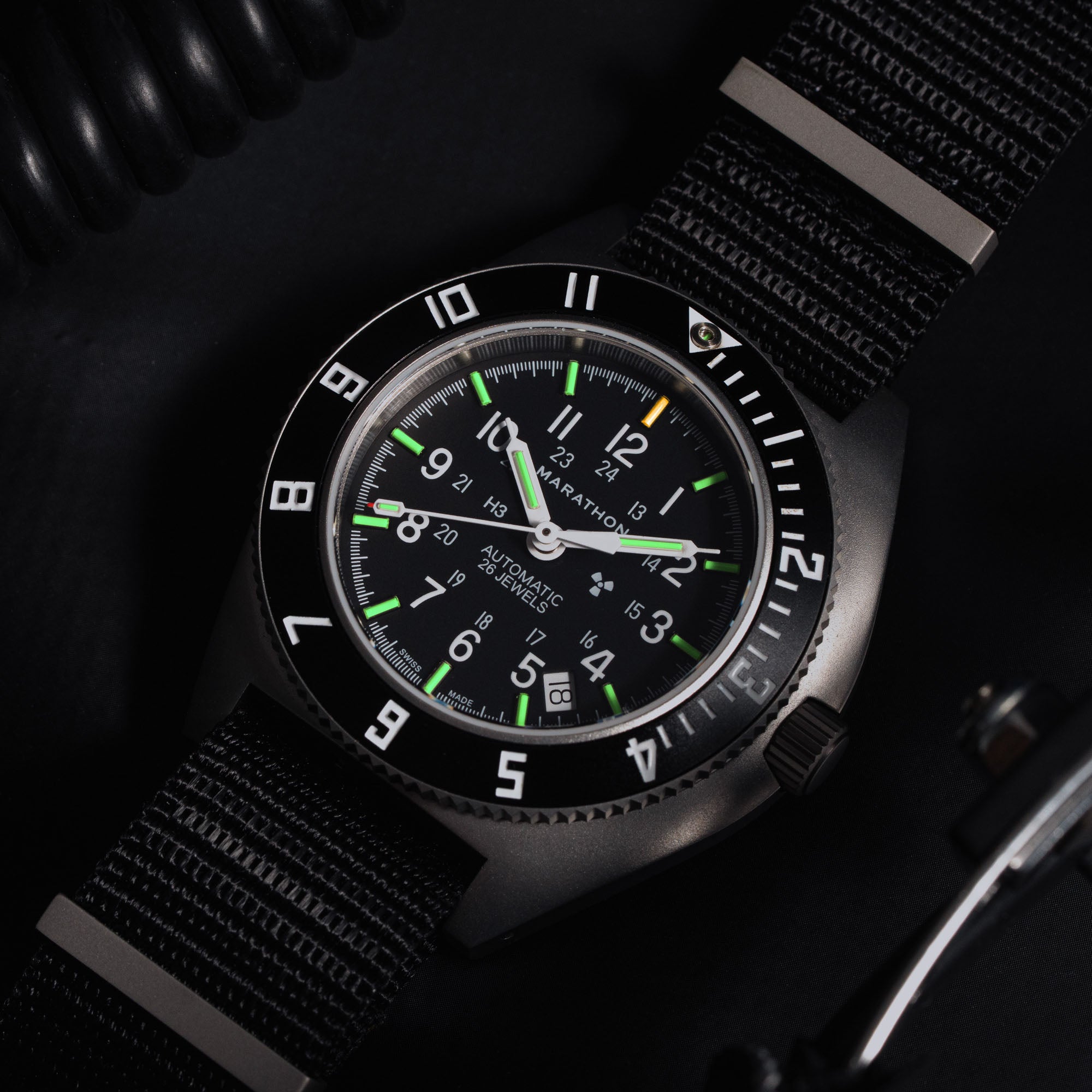 41mm Steel Navigator w/ Date (SSNAV-D) on Ballistic Nylon image
