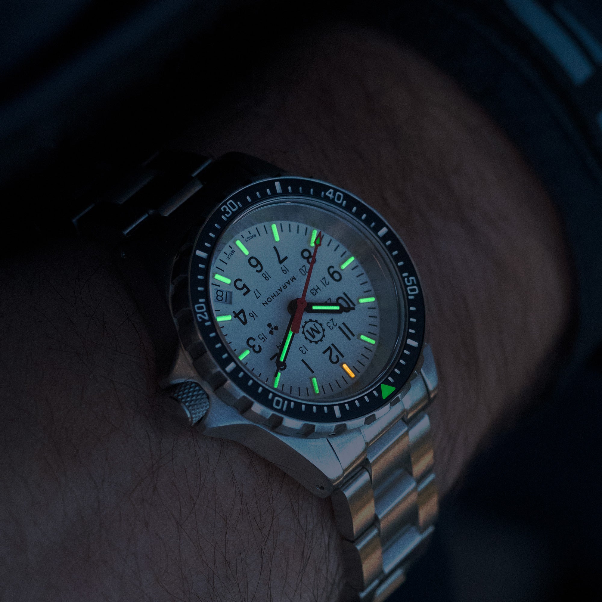 Quartz de plongée moyen édition Arctic de 36mm (quartz MSAR) avec bracelet en acier inoxydable image
