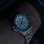 Quartz de plongée moyen édition Arctic de 36mm (quartz MSAR) avec bracelet en acier inoxydable image