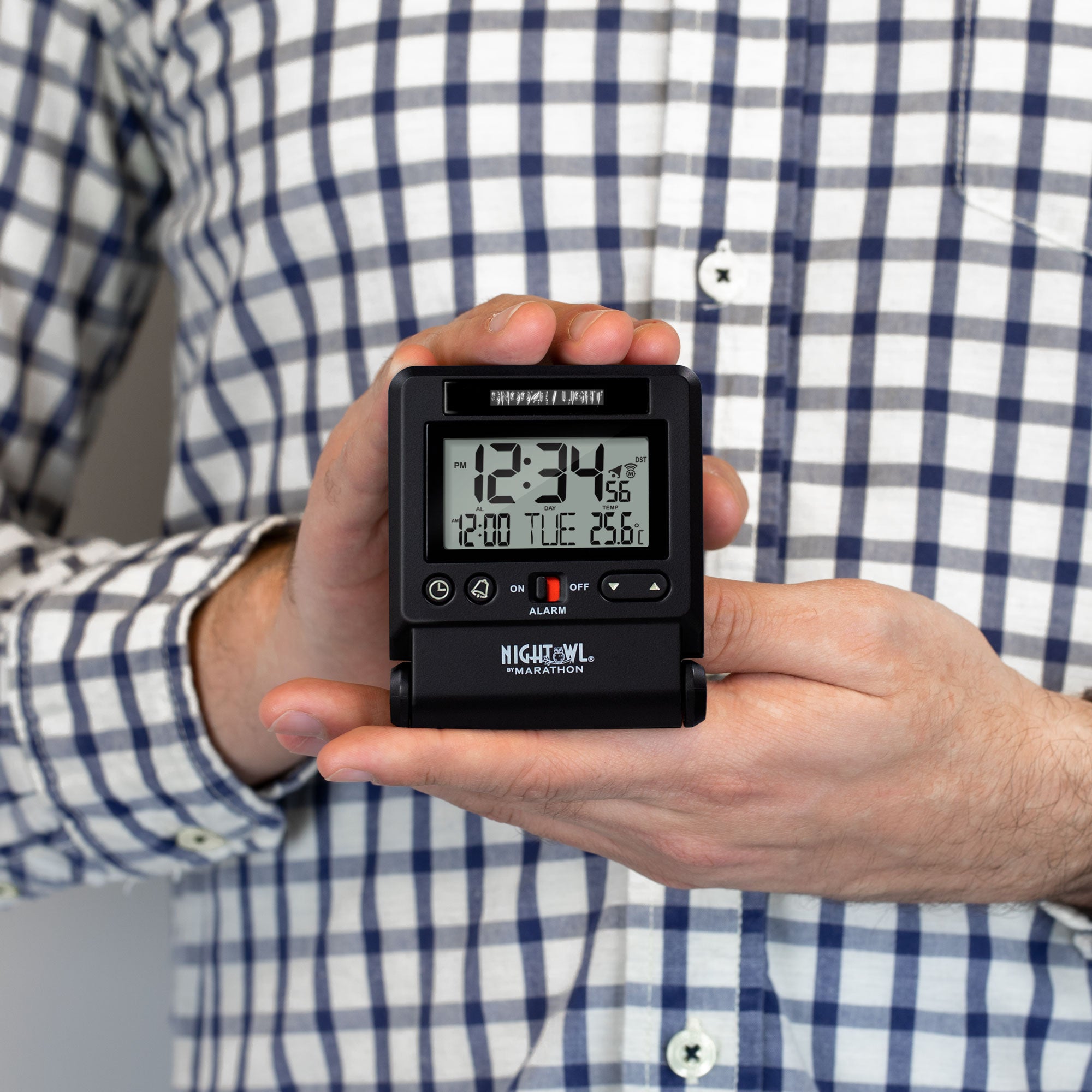 Self-Setting Travel Alarm Clock