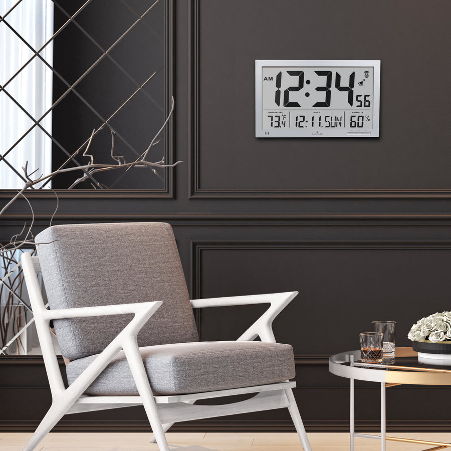 Horloge murale atomique Slim Jumbo avec température intérieure & humidité