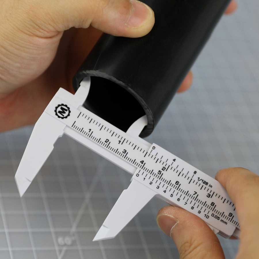 Pied à coulisse en plastique