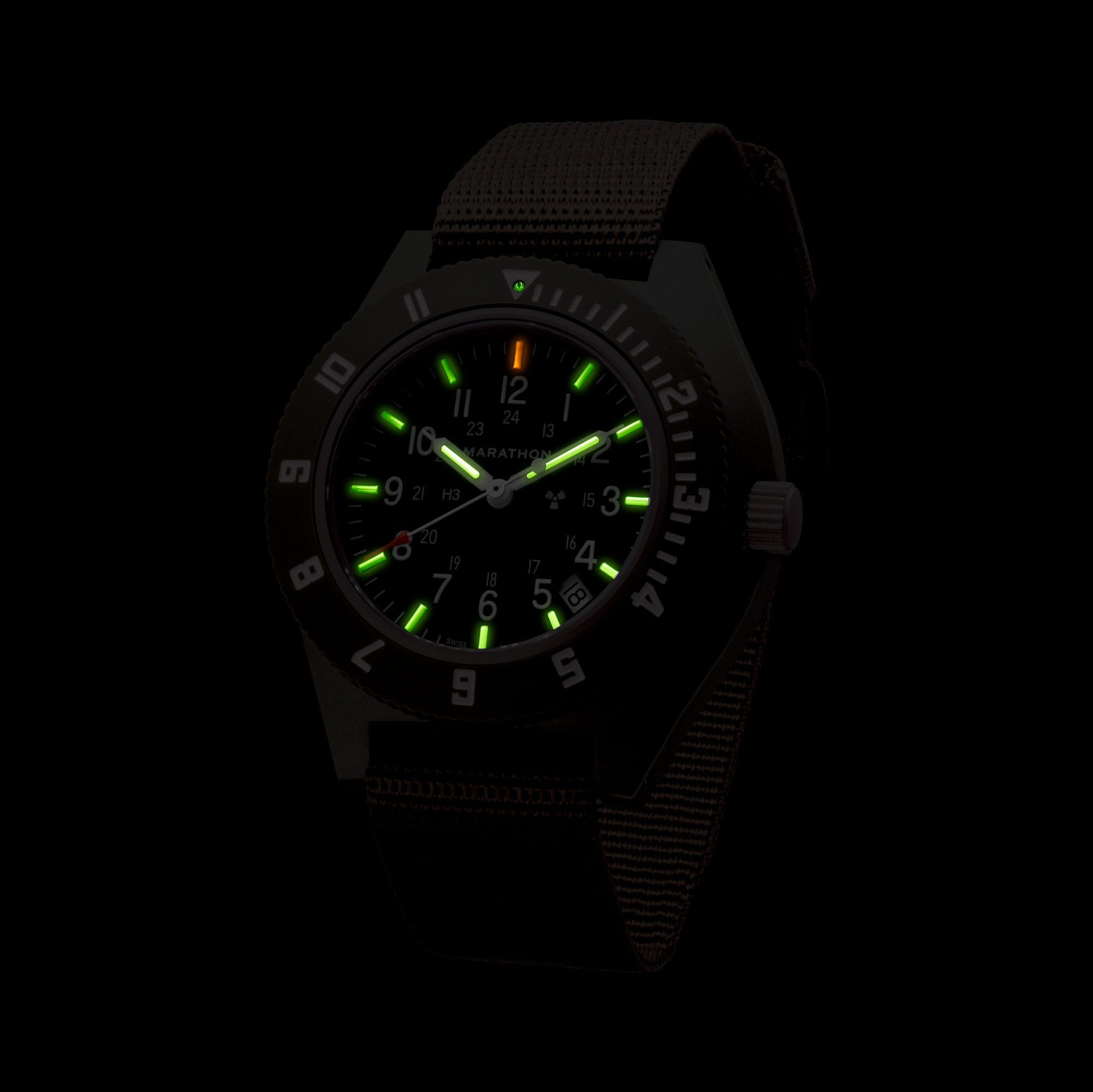 41mm Sage Green Pilot's Navigator with Date (Quartz) image