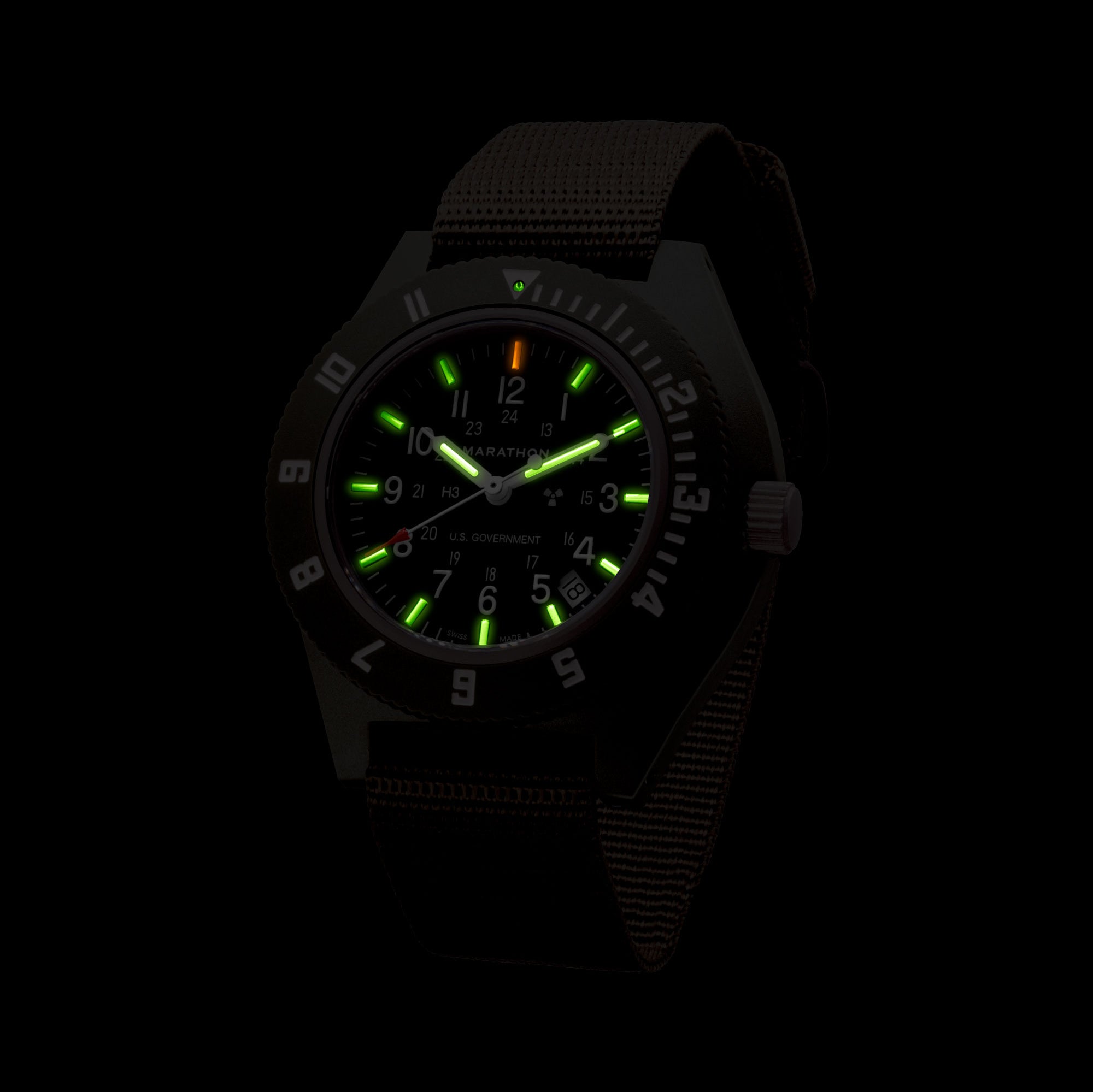 41mm Sage Green Pilot's Navigator with Date (Quartz) image
